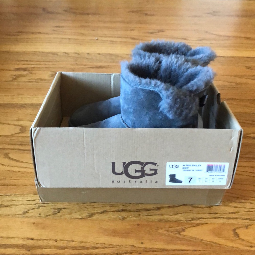 Ugg - image 4